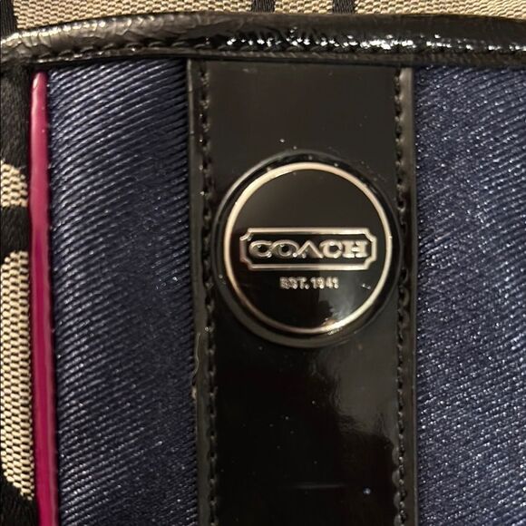 Coach Khaki Signature Striped Satchel Bag in New condition (missing long strap) - Picture 8 of 13